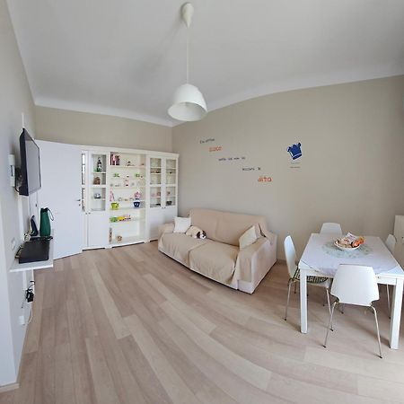 La Nostra Casa In Corte Milán Exterior foto